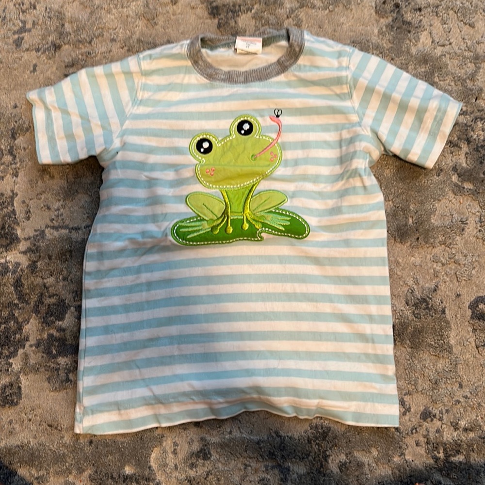 Ricrac & Ruffles frog shirt